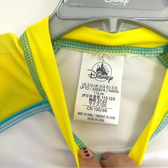 Disney Store Mickey Mouse Peace Sign Rash Guard UPF 50+ Kids Size 5/6 - Picture 4 of 5